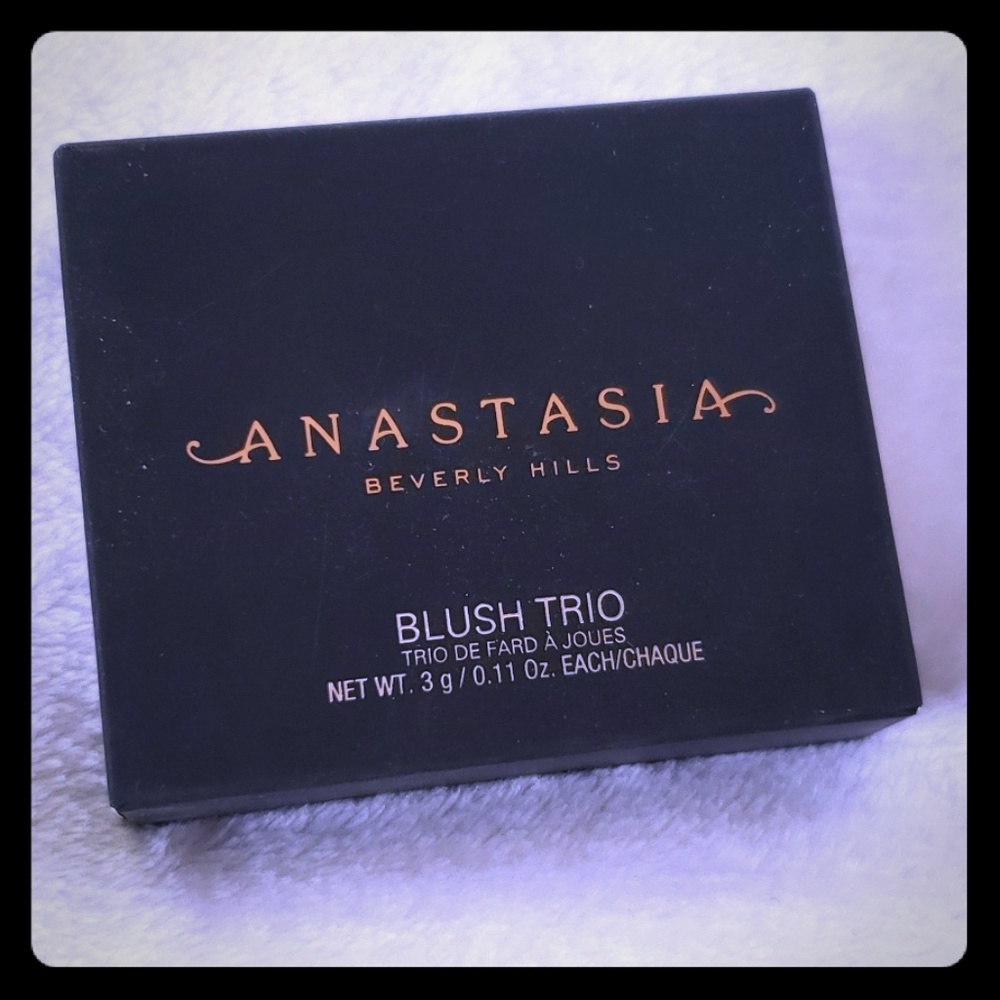 Anastasia blush